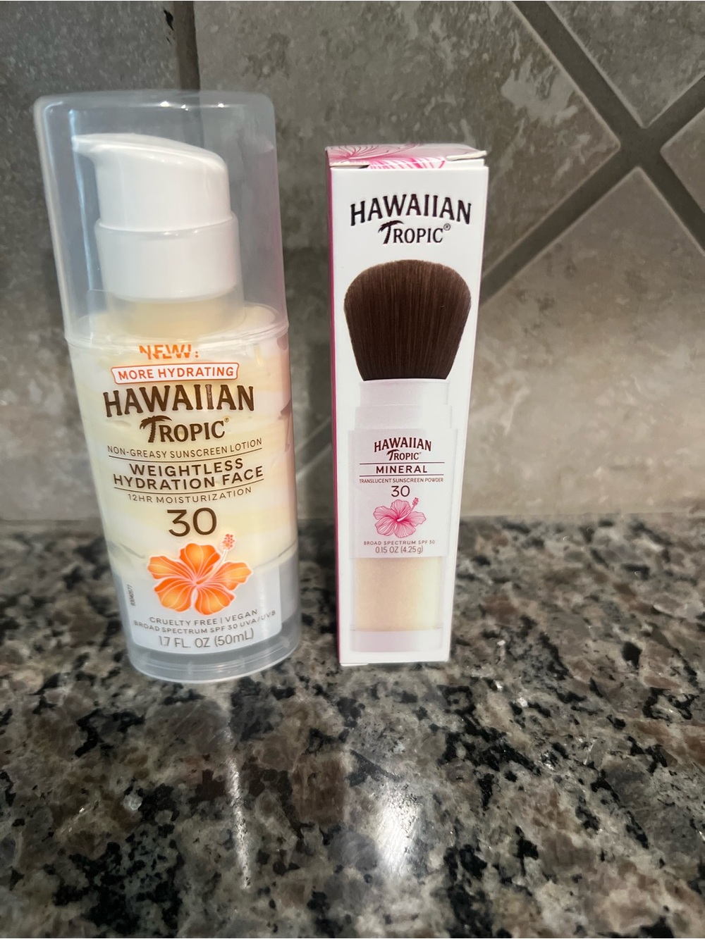 2 Pack Weightless Hydration Face SPF 30 - Hydrating Sunscreen (White/Peach)